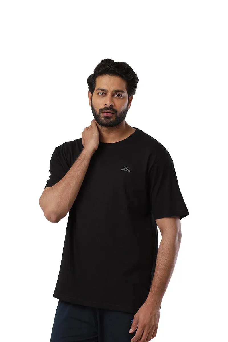 Round Neck - Black Solid T-Shirts For Men | Ariser