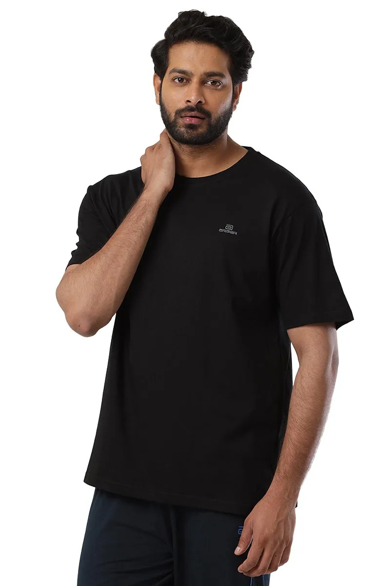 Round Neck - Black Solid T-Shirts For Men | Ariser