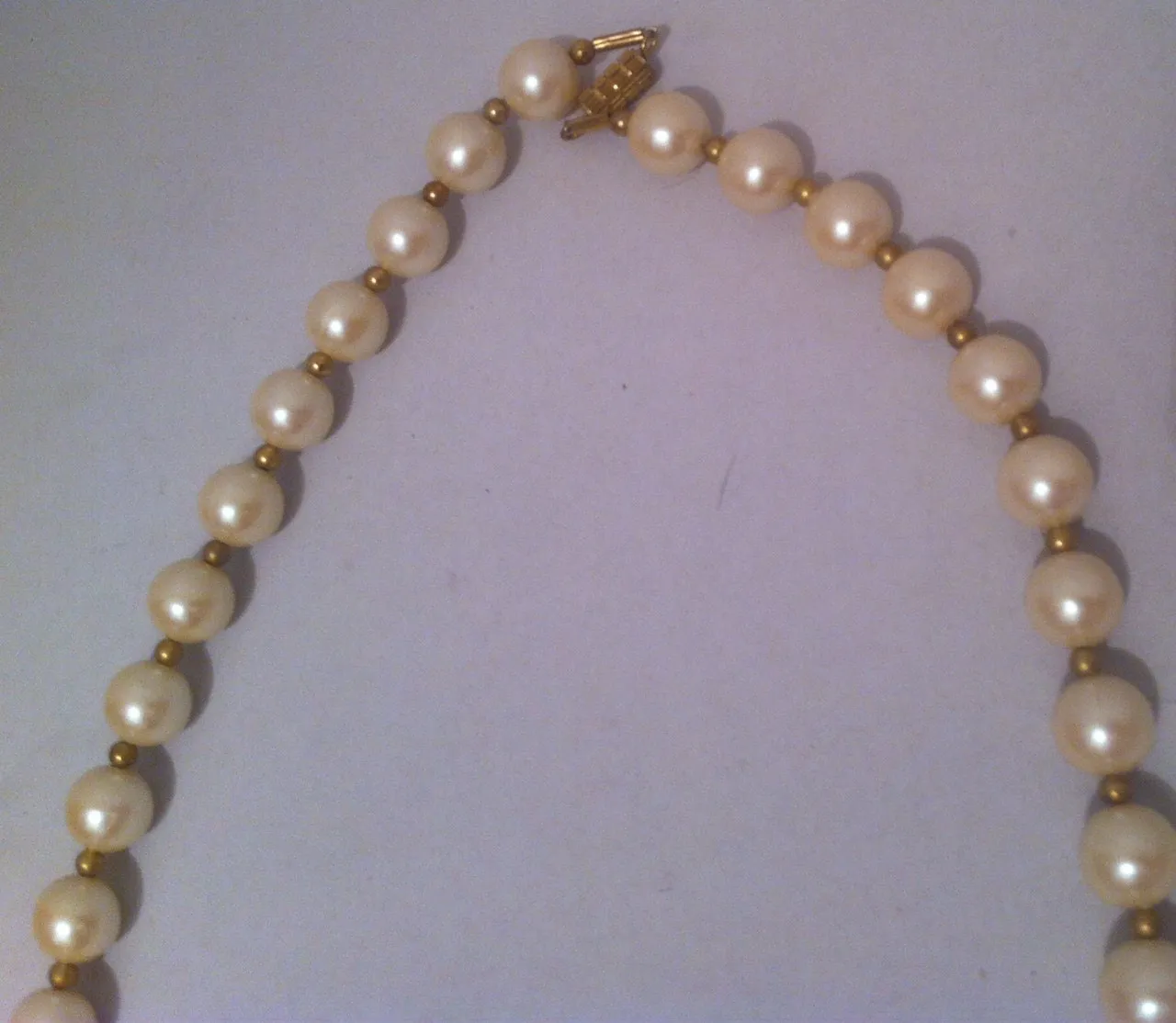 Vintage Ladies Necklace, Choker, Shell & Pearl Necklace, 24" Long, Jewelry, Clothing Accessory, Fashion, Nice Quality, Vintage Jewelry